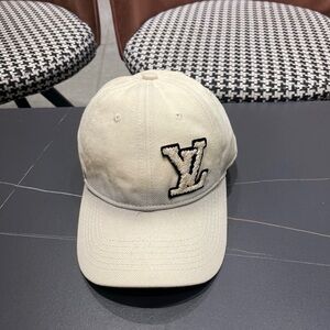 Louis Vuitton Cream Cap with Black Logo